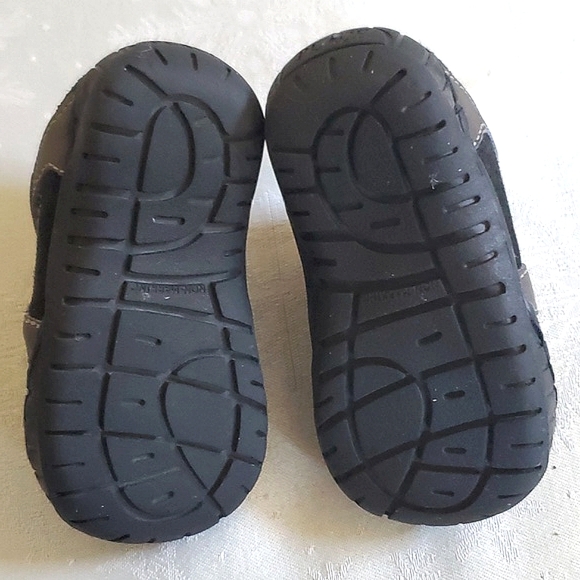 Children's Place Black Grey Lace Up Sneakers Tennis Shoes Baby Size 4 - Picture 10 of 10